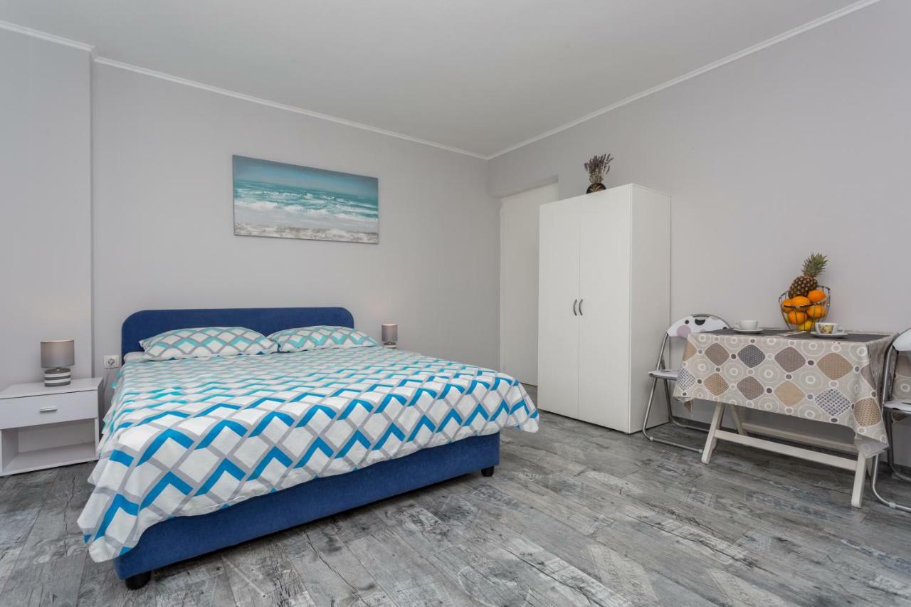 Studio Apartments Gilda Baska  Ngoại thất bức ảnh