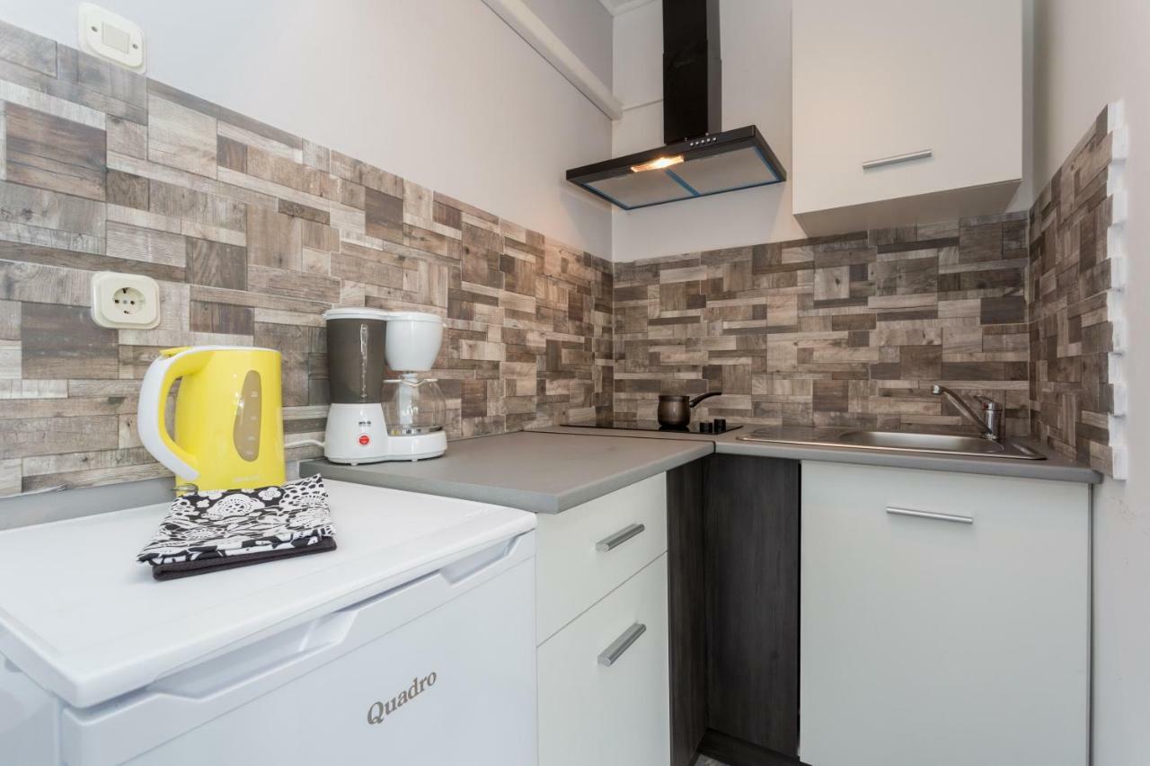Studio Apartments Gilda Baska  Ngoại thất bức ảnh