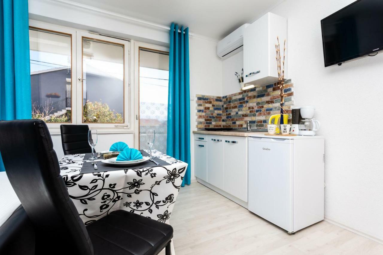 Studio Apartments Gilda Baska  Ngoại thất bức ảnh