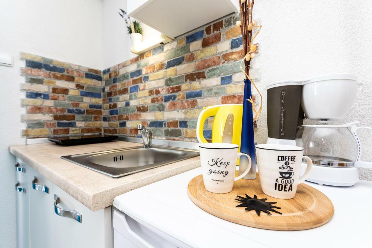 Studio Apartments Gilda Baska  Ngoại thất bức ảnh